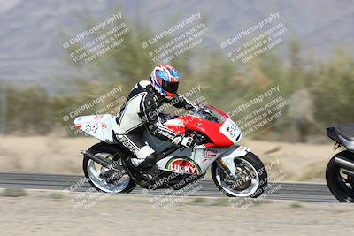media/Dec-01-2025-Moto Forza (Mon) [[2daa91e15f]]/3-Beginner Group/Session 2 (Turn 7 Inside Pans)/